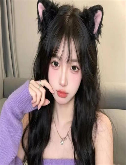 《那个夏天：》制作内幕：导演的艺术风格与视觉语言 揭示艺术创作的艰辛与快乐